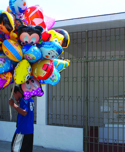 Manila North Cemetery, digital photography, 2014 / © Melissa Peritore